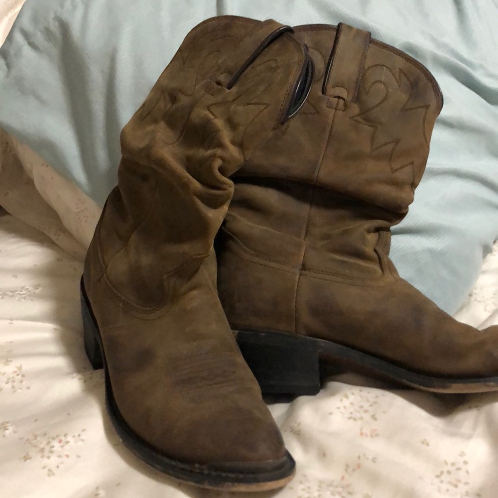 Women’s cowboy boots